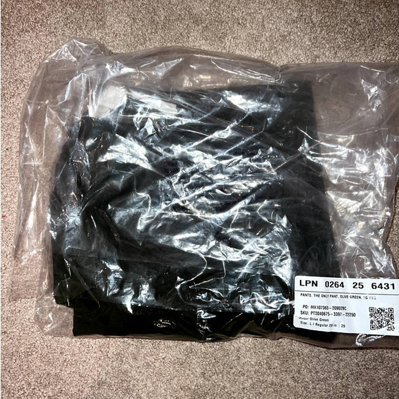 New Fabletics Mens The Only Pant Modern Slim Fit Olive Green size L - Picture 3 of 11